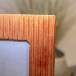 Pirouette Paris Cadres Et Albums Photos Cadre Photo En Velours Plissé Terracotté 33x24 -Décoration de porte Soldes cadre photo en velours plisse terracotte 33x24 4