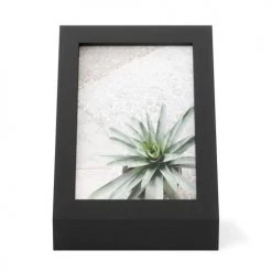 Umbra Cadres Et Albums Photos Cadre Photo Podium L Bois Noir 9 Umbra Cadres Et Albums Photos Cadre Photo Podium L Bois Noir -Décoration de porte Soldes cadre photo podium l bois noir 3