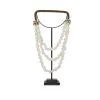 Now’s Home Bustes Et Statues Collier En Coquillages Sur Pied En Métal Noir