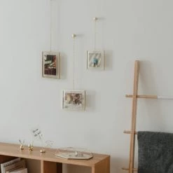 Umbra Cadres Et Albums Photos Lot 3 Cadres à Suspendre, Un 10x10, Deux 10x15 Doré -Décoration de porte Soldes lot 3 cadres a suspendre un 10x10 deux 10x15 dore 3