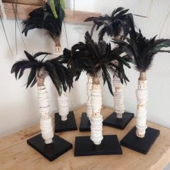 My Bliss Home Bustes Et Statues Statue En Coquillages Et Plumes H30 Cm -Décoration de porte Soldes statue en coquillages et plumes h30 cm 4